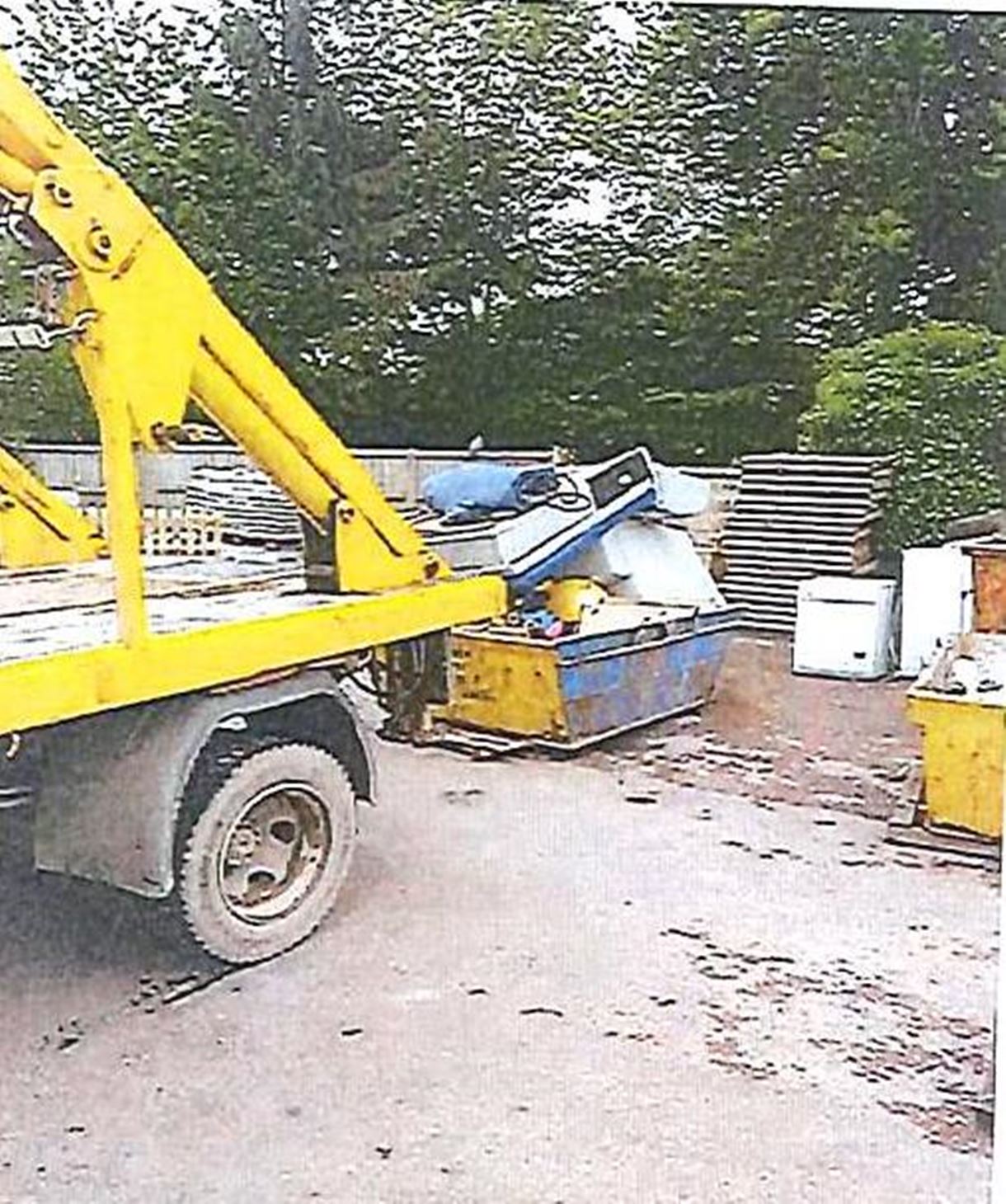 dumping waste at Andover Patio Centre on Walworth Industrial Estate