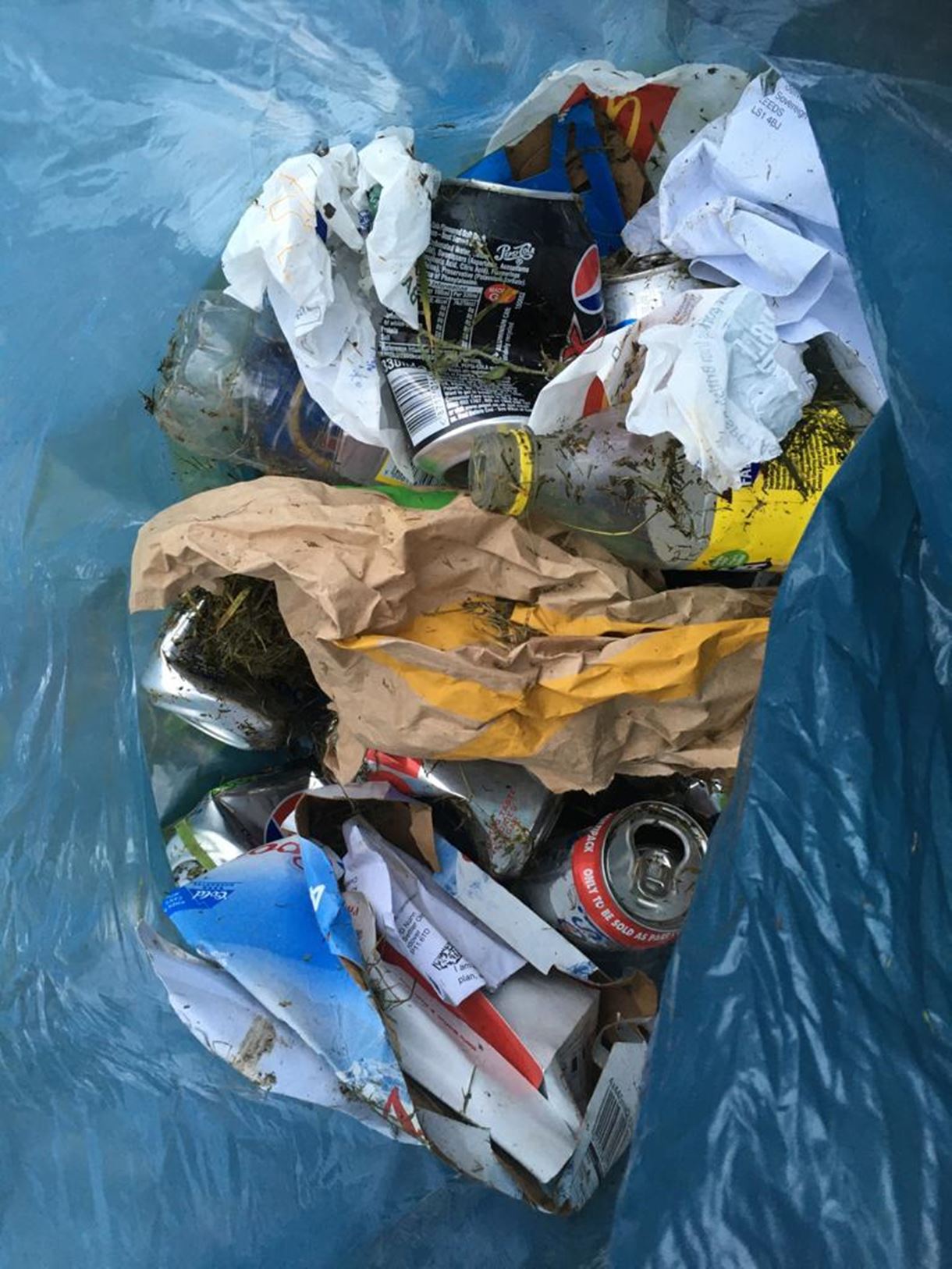 household rubbish found along Newbury Lane