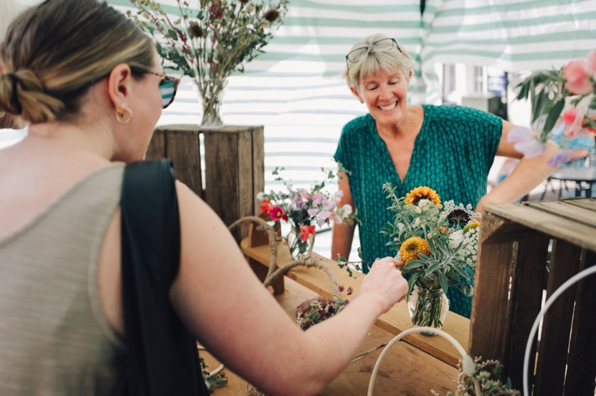 Second Sundays stalls