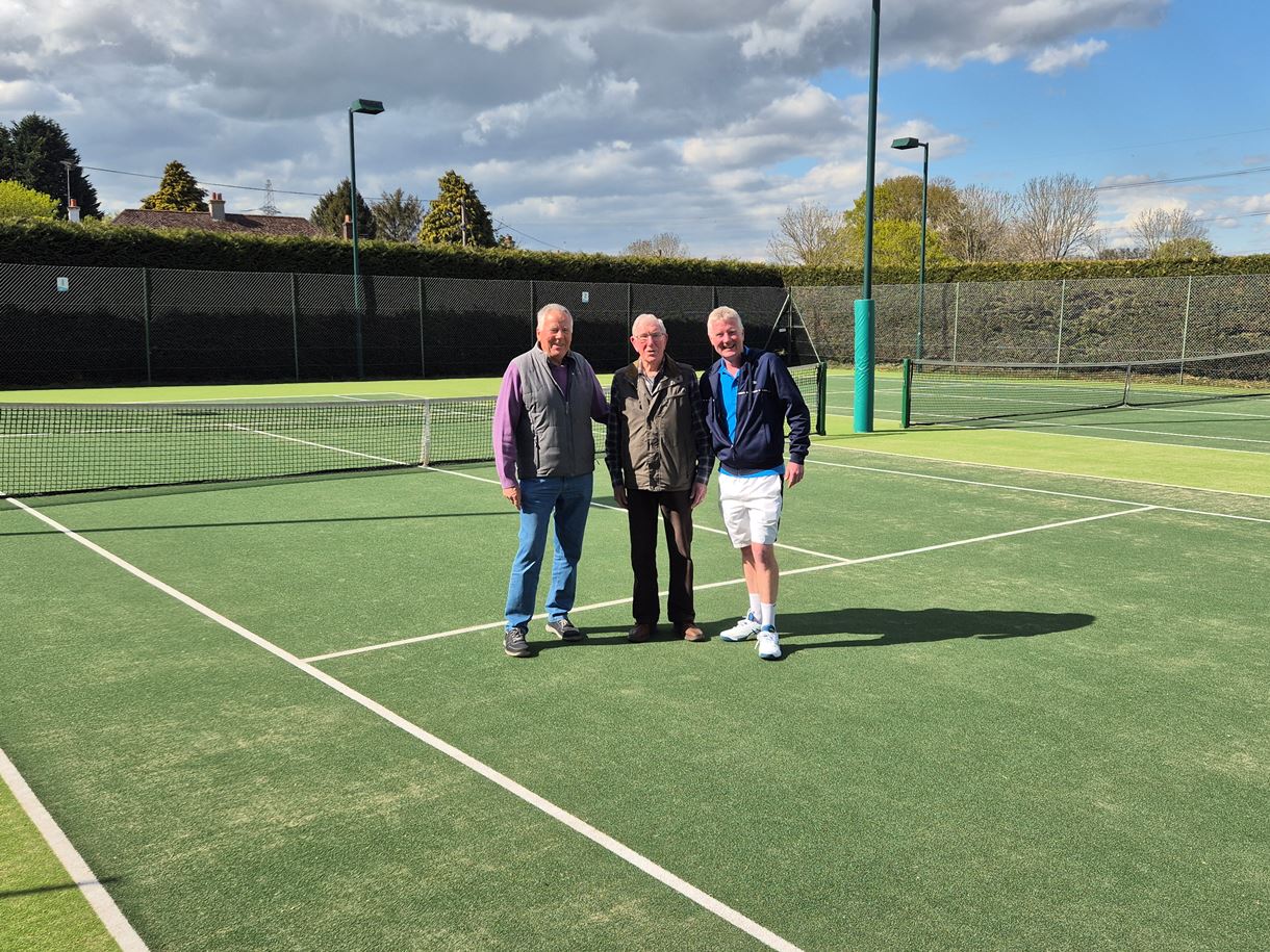 Wellow tennis courts