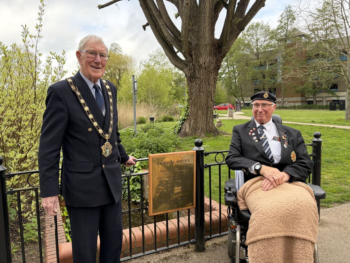 The Mayor and Michael Homer with National Service Plaque