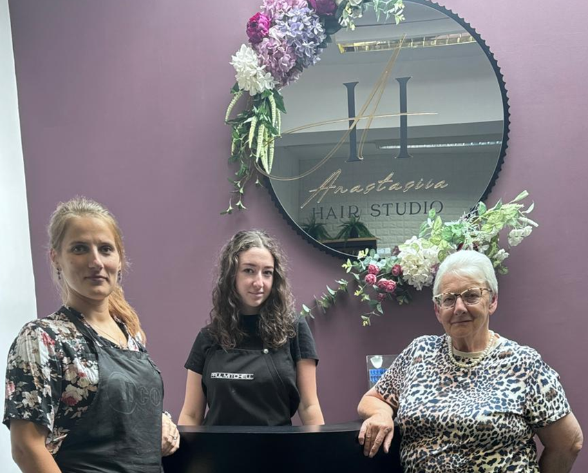Hairdresser opens new salon in Andover with council support