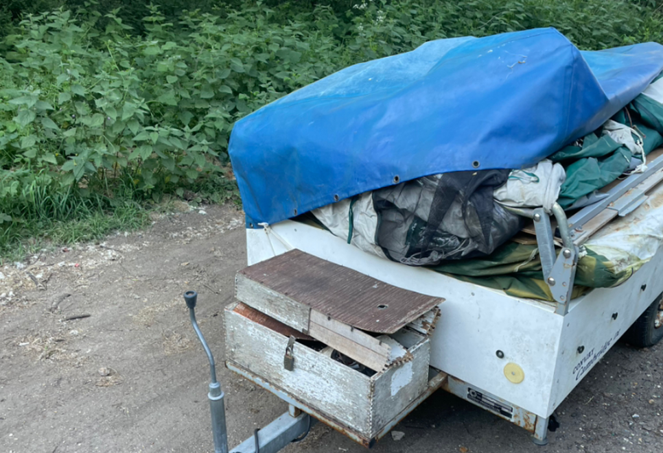 Trailer tent fly-tip